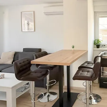 Awesome In With House Sea View Apartment